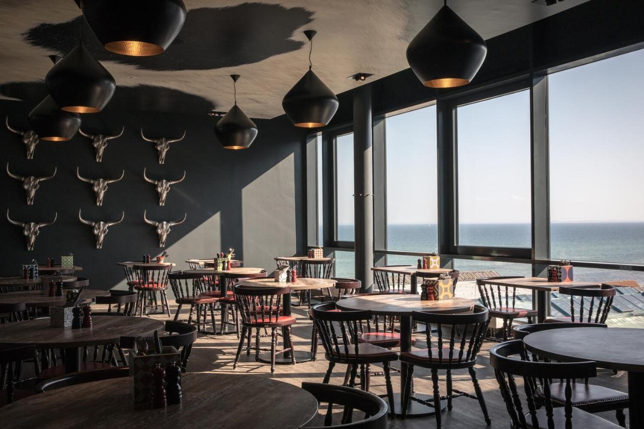 Aja Groemitz Hotel Ngoại thất bức ảnh