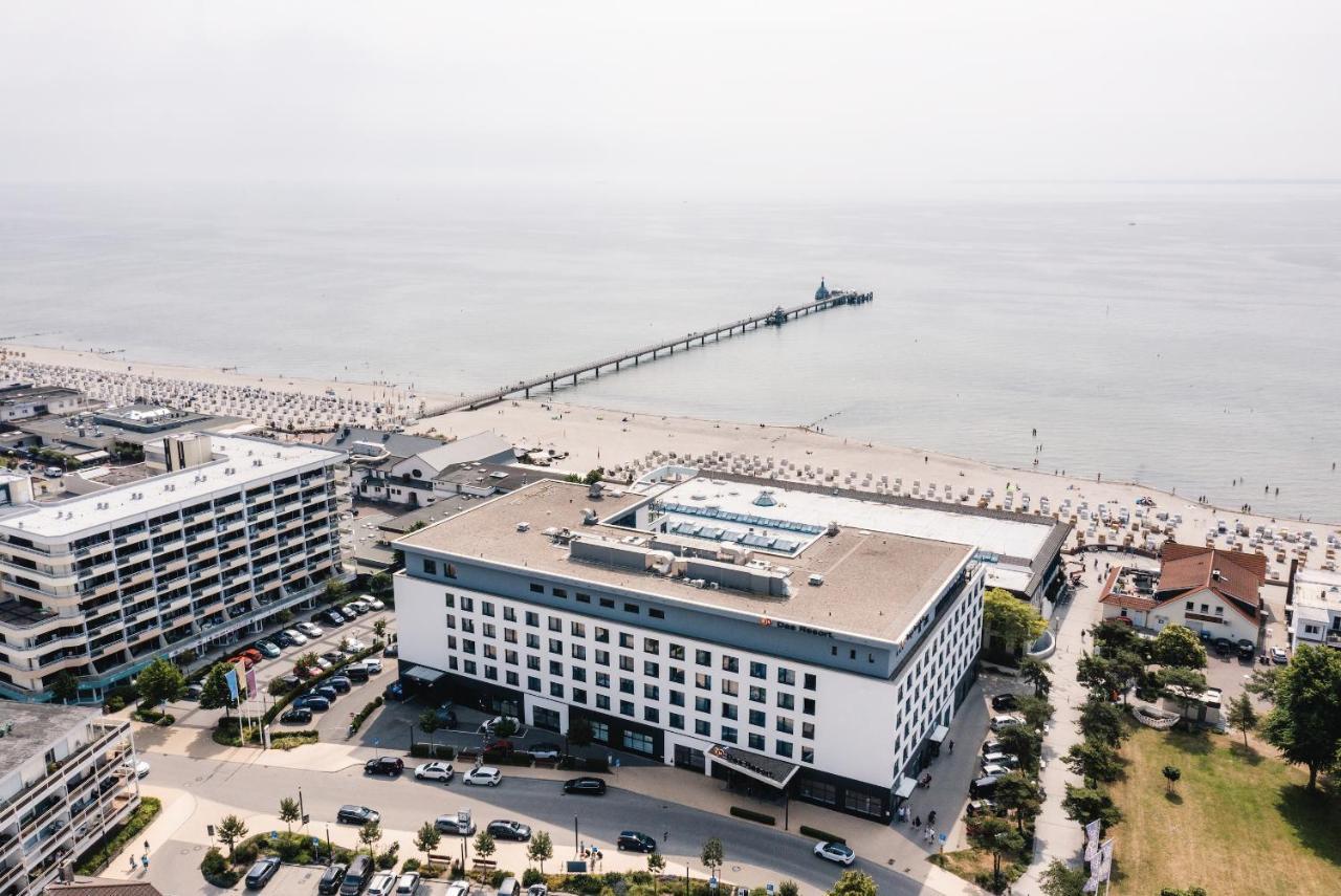 Aja Groemitz Hotel Ngoại thất bức ảnh