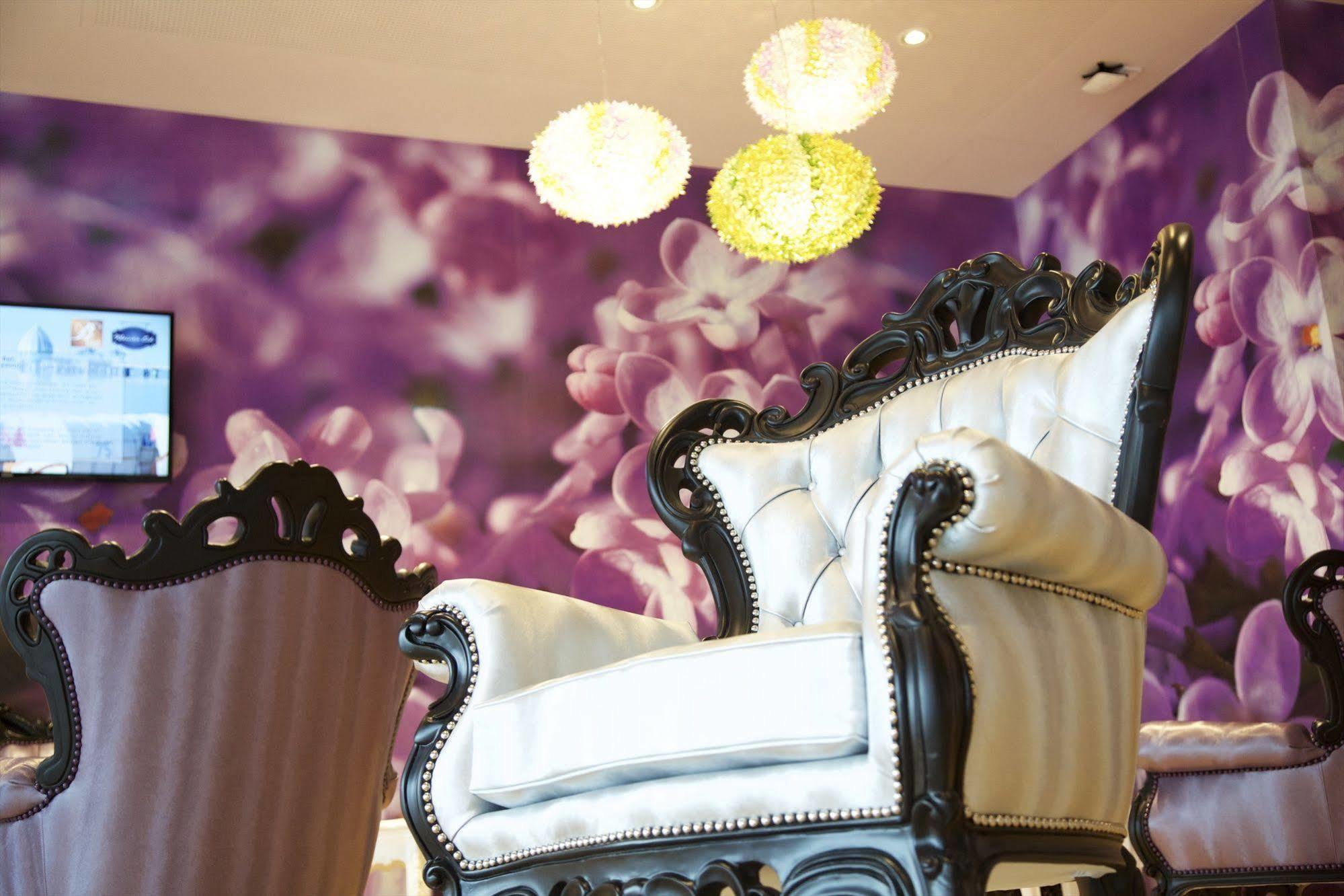 Aja Groemitz Hotel Ngoại thất bức ảnh