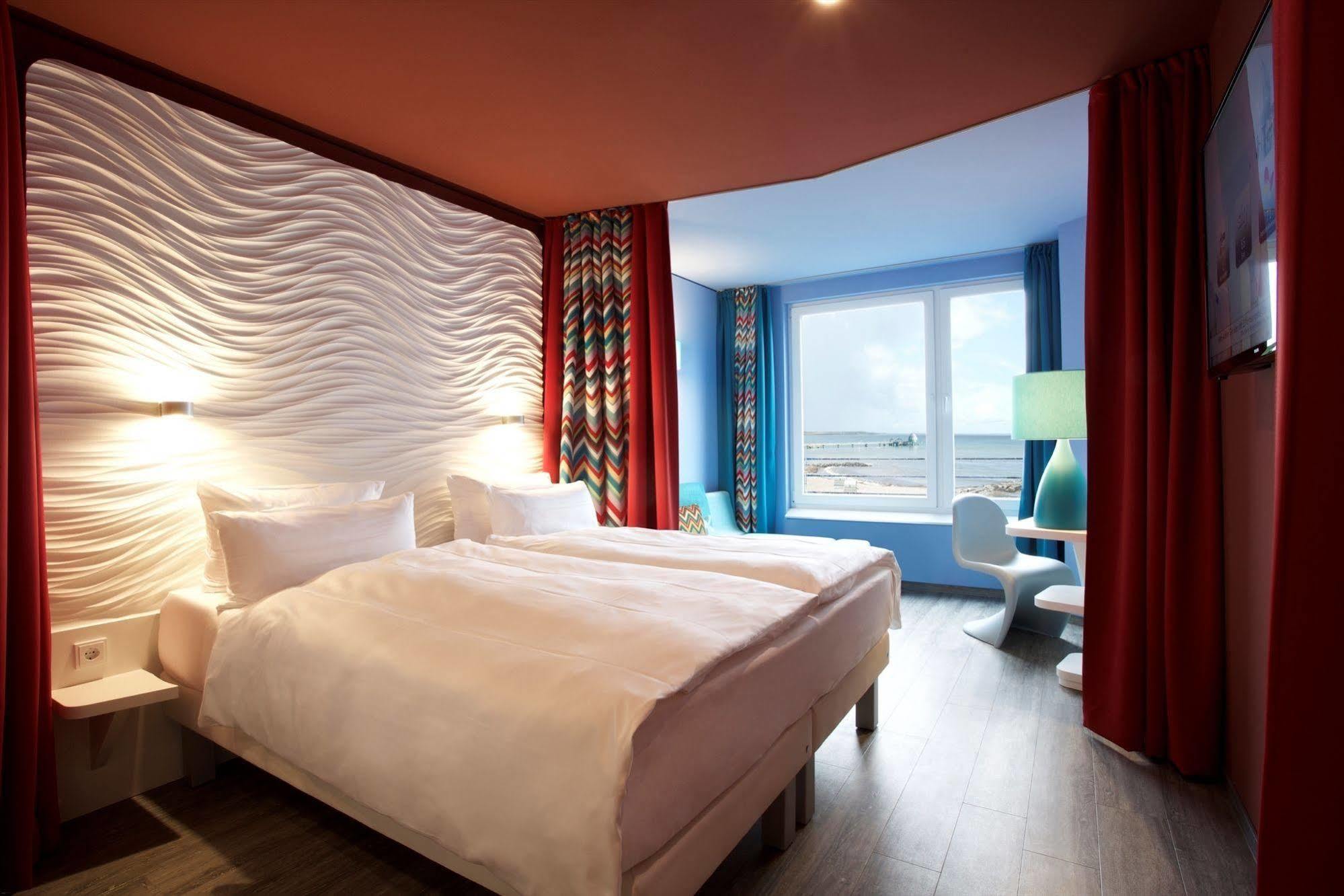 Aja Groemitz Hotel Ngoại thất bức ảnh